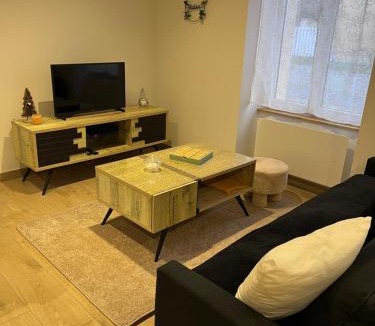 Courgains House | La p'tite maison