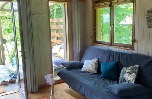 Chauve Ski Chalet | La Paillote, wooden chalet between sea and countryside, pets allowed
