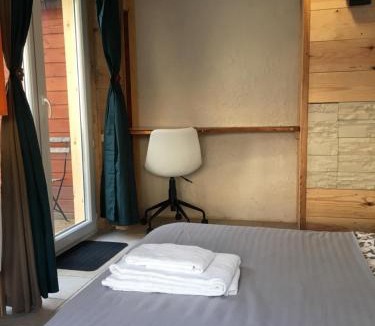 Tallard Apartment | La Palissandre