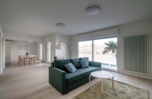 Montagnola Apartment | La Palma 2 by Quokka 360 - Spacious Lake View Apartment
