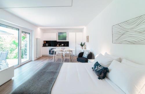 Montagnola Apartment | La Palma 3 by Quokka 360 - Lake View Studio with Private Terrace