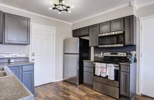Lubbock House | La Palma Guesthouse - Near Texas Tech