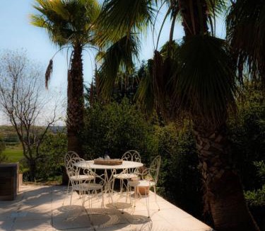 Juvignac Apartment | La palmeraie - Piscine vue golf