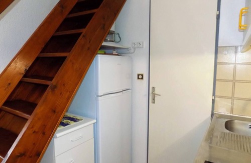 La Palmyre Apartment | La Palmyre - BRIGHT TERRACED VILLA - garden - SHARED POOL