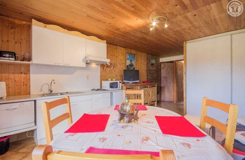 Albiez-Montrond House | LA PAQUERETTE - ALBIEZ MONTROND