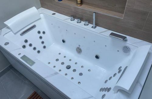 Donzere Apartment | La Parenthèse Balnéo