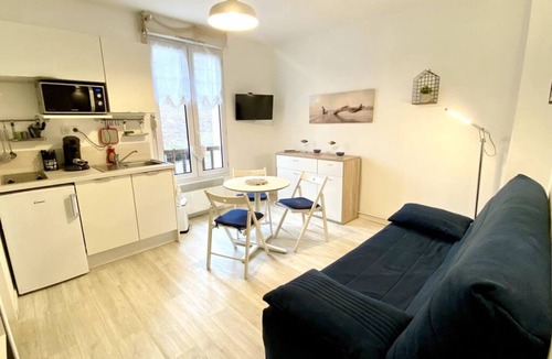 Le Crotoy Apartment | La parenthèse, beachfront studio for 2 people