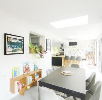Saint-Cyr-sur-Loire House | La parenthèse familiale