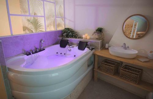 Montfaucon Apartment | La Parenthèse, Les Gîtes de Montfaucon