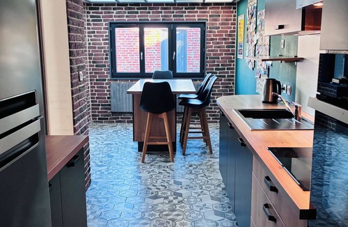 Calais City Center House | La Parenthèse Opaline - Family B&B