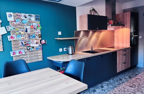 Calais City Center House | La Parenthèse Opaline - Family B&B