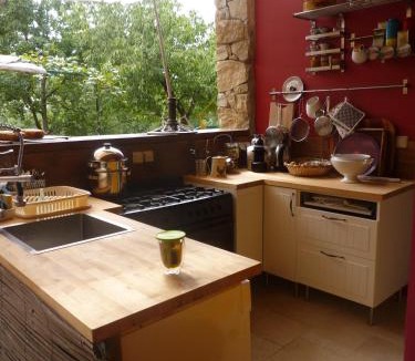 Privas House | La Parenthèse - Spa et billard - Se ressourcer entre ville et forêt