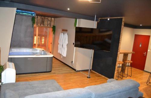 Arc-les-Gray Apartment | La Parenthèse SPA