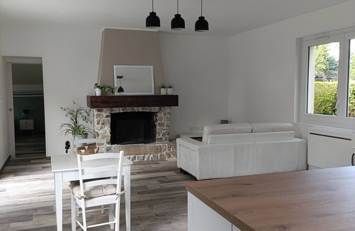 Neuville-sur-Sarthe House | "La Passerelle" Montreuil,le Mans