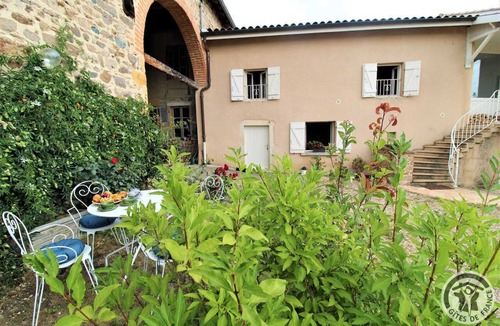 Le Perreon House | La Passiflore - LE PERREON