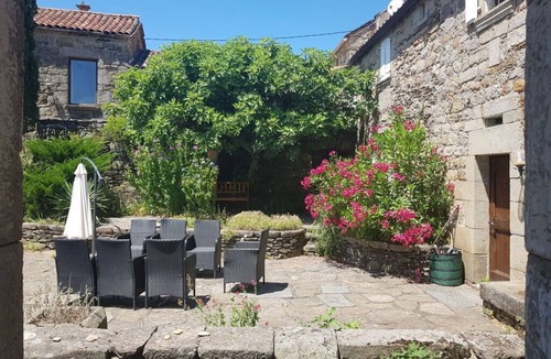 Aujac House | La Patouille Comfortable holiday residence