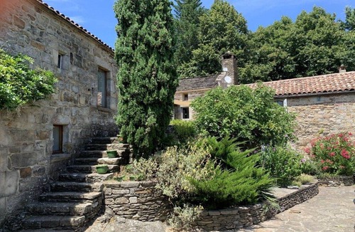 Aujac House | La Patouille vert Comfortable holiday residence