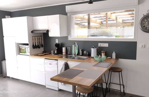 Hinges House | "La Pause au Cub" single-family home, all comforts
