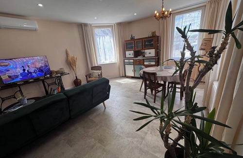 Epinoy House | La Pause d'Antan, meticulously decorated, incredibly comfortable!