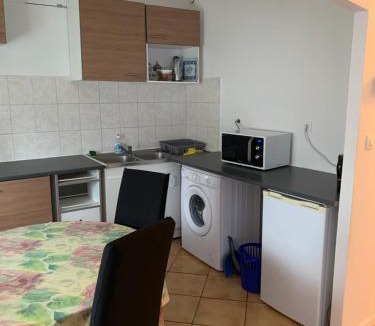 Lormont Apartment | La Pause