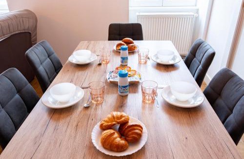 Peronne Apartment | La Pause Péronnaise - Maison de ville en coeur de village