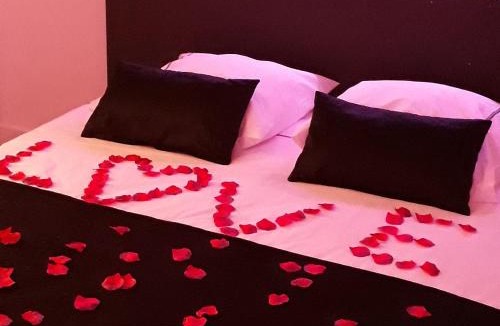 Paroisse Notre-Dame Apartment | La Pause Romantique