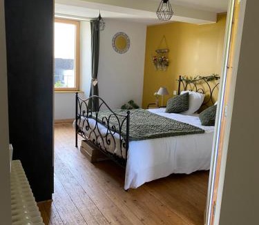 Saint-Sauveur-Lendelin Bed & Breakfast | La pautière