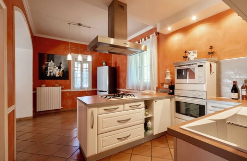 Entraigues-sur-la-Sorgue Other | La Petite Bastide de Trévouse