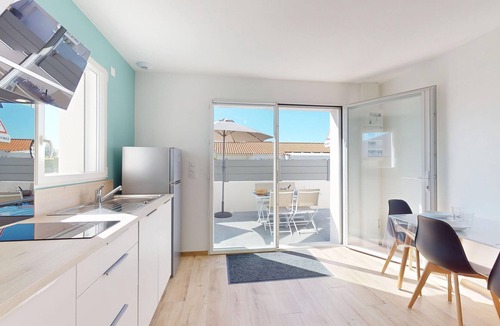 Saint-Gilles-Croix-de-Vie Ski Chalet | La Petite Vague
