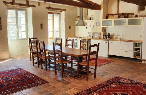Saint-Antonin Noble Val Apartment | La Pelisserie