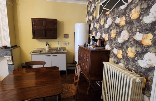 Saint-Antonin Noble Val Apartment | La Pelisserie