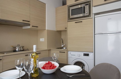 Castello de la Plana Apartment | La Pergola - Double studio with terrace