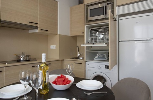 Castello de la Plana Apartment | La Pergola - Double studio with terrace