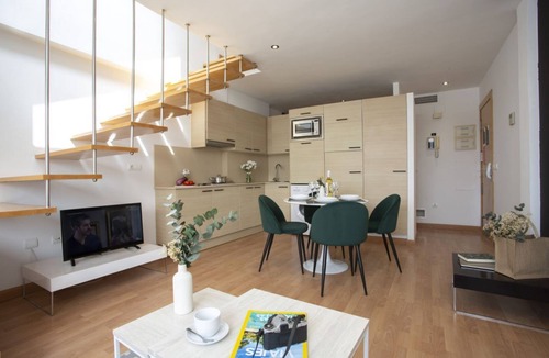 Castello de la Plana Apartment | La Pergola - Duplex penthouse with terrace