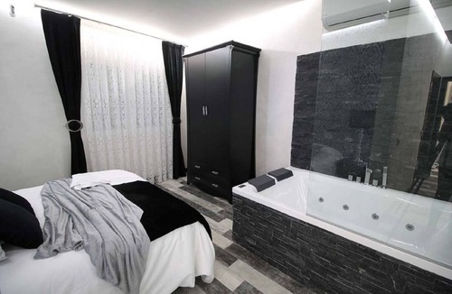 Valdenoches Apartment | La Perla Negra Rural Apartment
