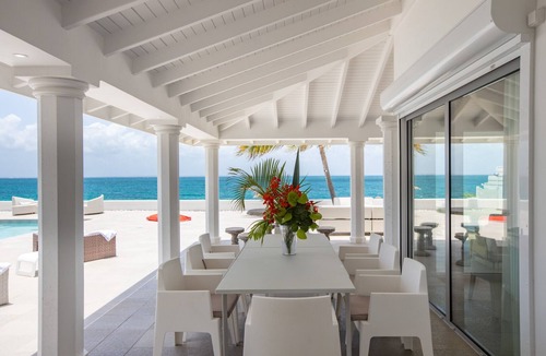 Les Terres Basses Villa | La Perla Palais - Luxury Villa on Private Beach