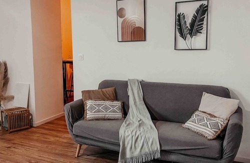 Chatillon-sur-Seine Apartment | La Perle Blanche - Parking Privé