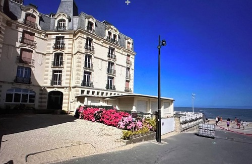 Houlgate Apartment | La perle d'Houlgate : Private spa - 3 bedrooms - Beach 20 m away