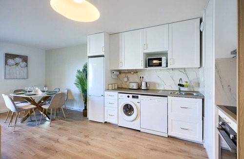 Courseulles-sur-Mer Apartment | La Perle de Nacre - 5min de la Plage