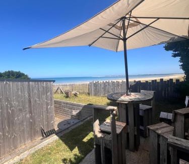 Montmartin-sur-Mer House | La Perle des Dunes- Front de mer- Accès direct plage