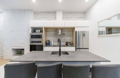 Plateau Mont Royal Apartment | La Perle – Elegance, Luxury Space & Comfort, 4 Br