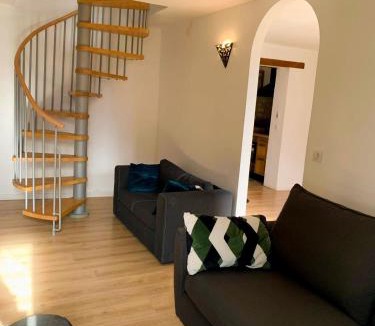 Chambly Apartment | La perle rare Chambly, Proche Parc Astérix , château de Chantilly