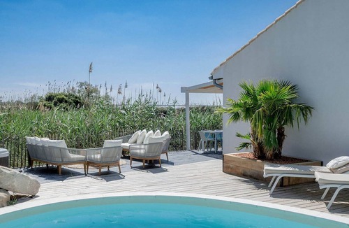 Aigues-Mortes Villa | La Perle Rose Villa Standing 5 étoiles avec piscine jacuzzi et superbe vue