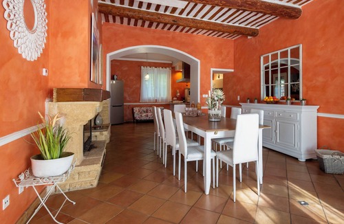 Entraigues-sur-la-Sorgue House | La petite bastide de Trevouse, 4 stars with swimming pool