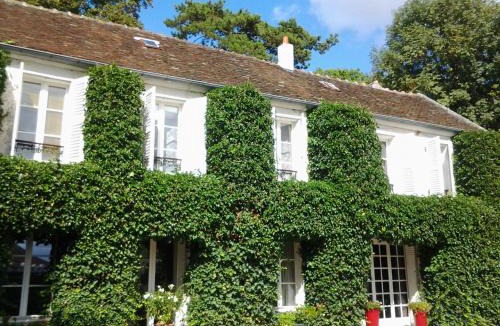 Meaux Apartment | La Petardière