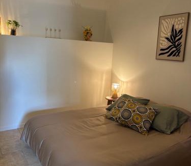 Saint-Andre-de-Cruzieres Apartment | La petite Parenthèse