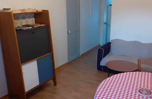 Autry-le-Chatel House | La Petit Maison