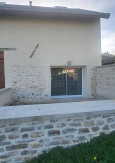 Soleymieu Apartment | La Petite Écurie
