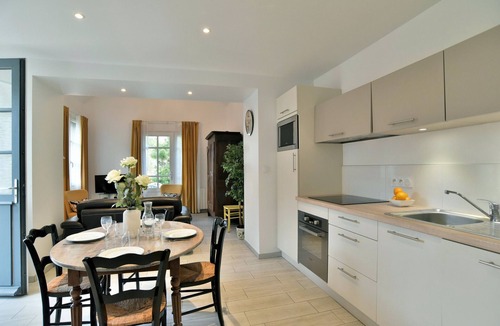 Cancale Ski Chalet | La Petite Émilie