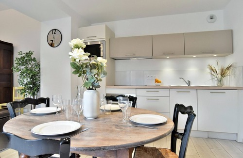 Cancale Ski Chalet | La Petite Émilie